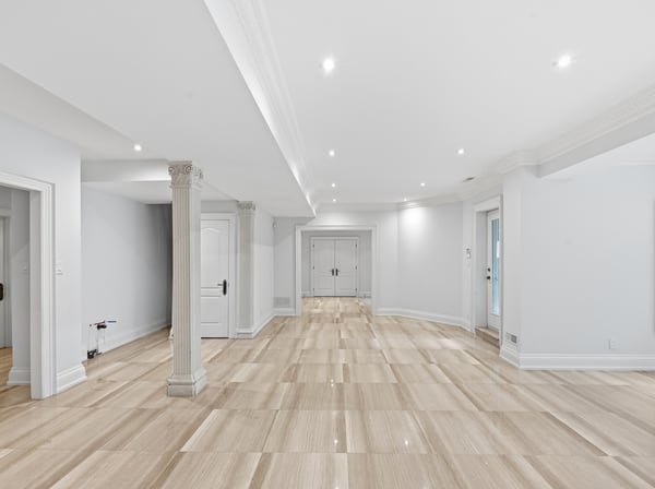 2706 Bayview Avenue, Toronto, ON
