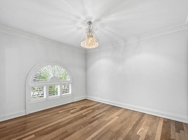 2706 Bayview Avenue, Toronto, ON