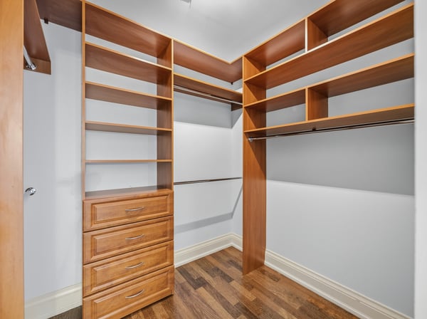 2706 Bayview Avenue, Toronto, ON