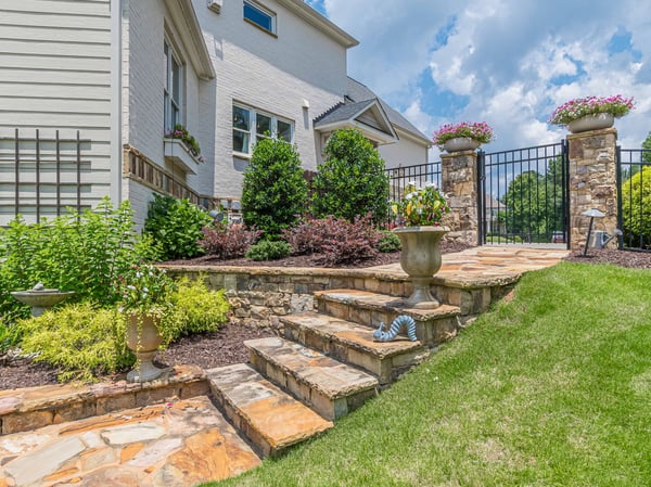1055 Caladium Lane, Roswell, GA
