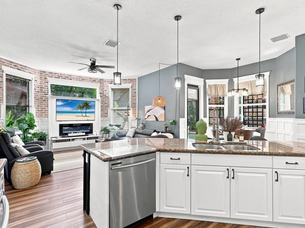 5301 Anthony Ln, Sarasota, FL