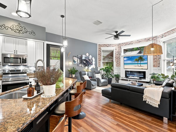 5301 Anthony Ln, Sarasota, FL