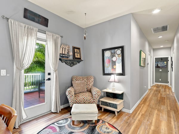 5301 Anthony Ln, Sarasota, FL
