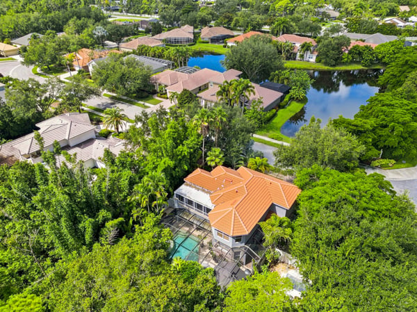 5301 Anthony Ln, Sarasota, FL