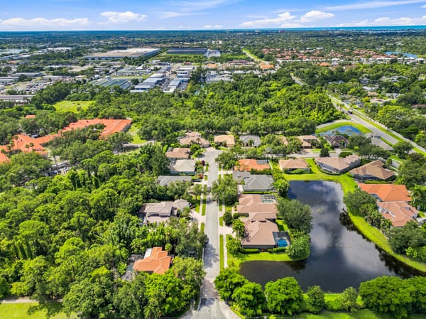 5301 Anthony Ln, Sarasota, FL