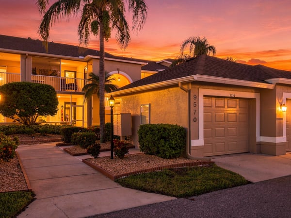 9570 High Gate Dr, Unit 1715, Sarasota, FL