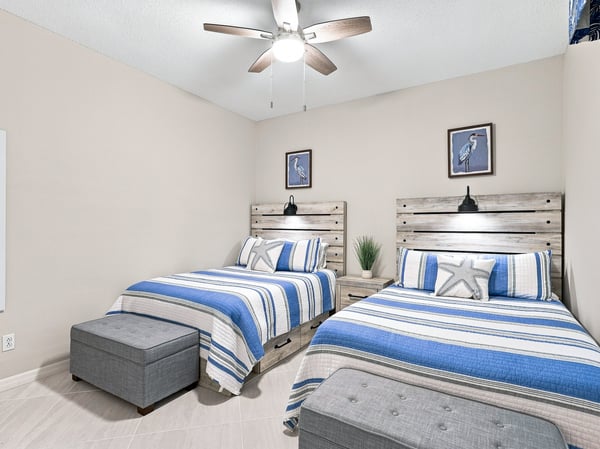 9570 High Gate Dr, Unit 1715, Sarasota, FL