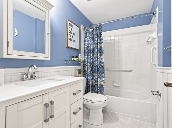 9570 High Gate Dr, Unit 1715, Sarasota, FL
