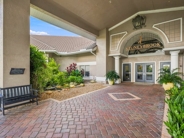 9570 High Gate Dr, Unit 1715, Sarasota, FL