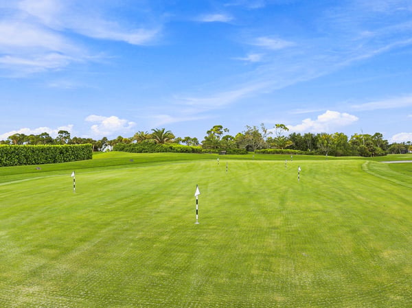 9570 High Gate Dr, Unit 1715, Sarasota, FL