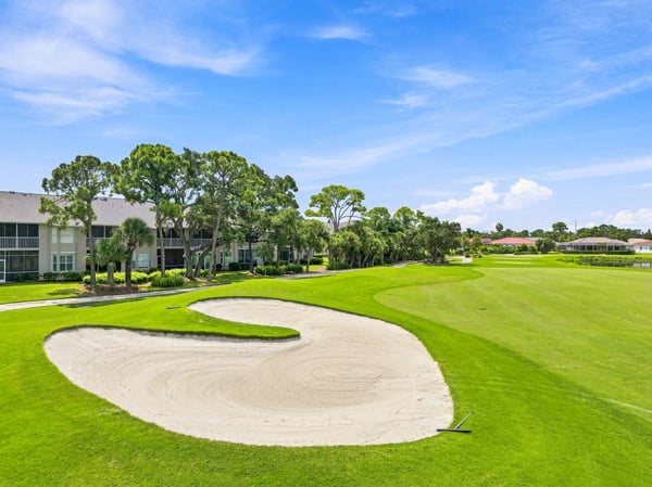 9570 High Gate Dr, Unit 1715, Sarasota, FL