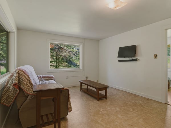 3511 Quade Road, Clinton, WA