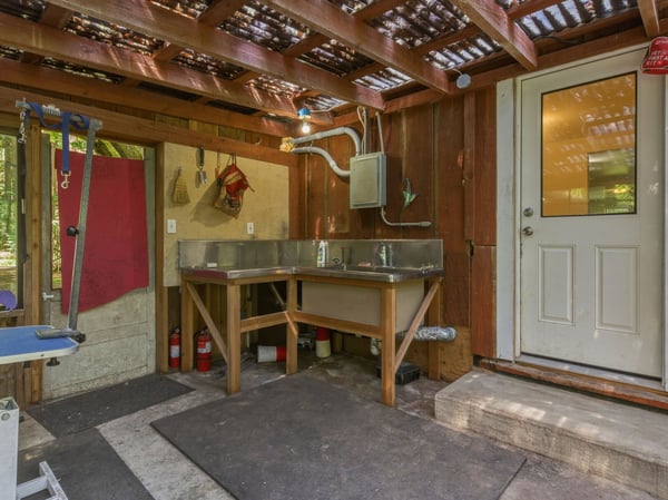 3511 Quade Road, Clinton, WA