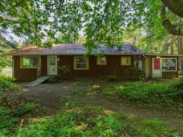 3511 Quade Road, Clinton, WA