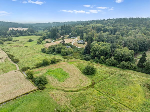 3327 Burley Road, Clinton, WA