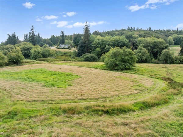 3327 Burley Road, Clinton, WA