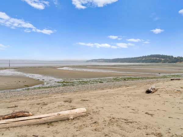 3327 Burley Road, Clinton, WA