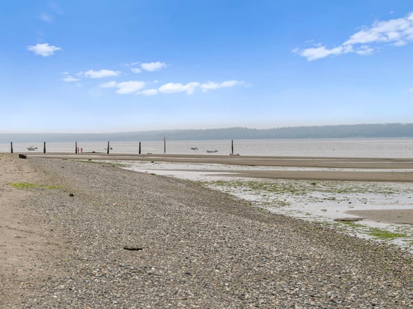 3327 Burley Road, Clinton, WA