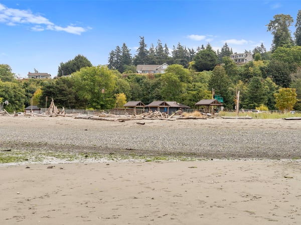 3327 Burley Road, Clinton, WA