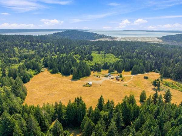 7495 Jewett Road, Clinton, WA