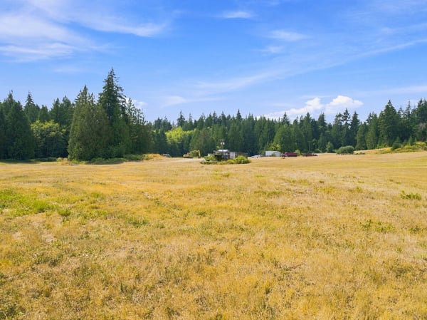 7495 Jewett Road, Clinton, WA