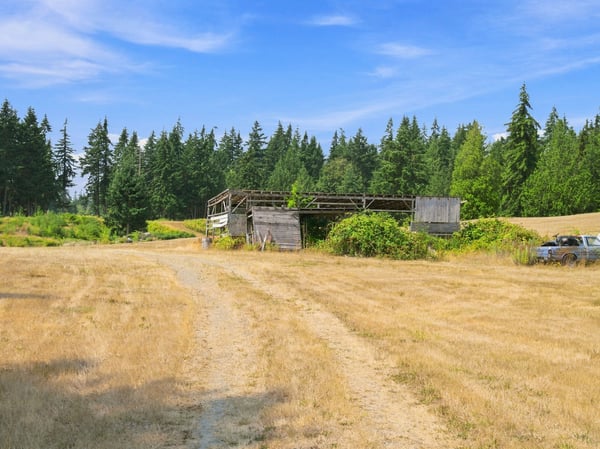 7495 Jewett Road, Clinton, WA