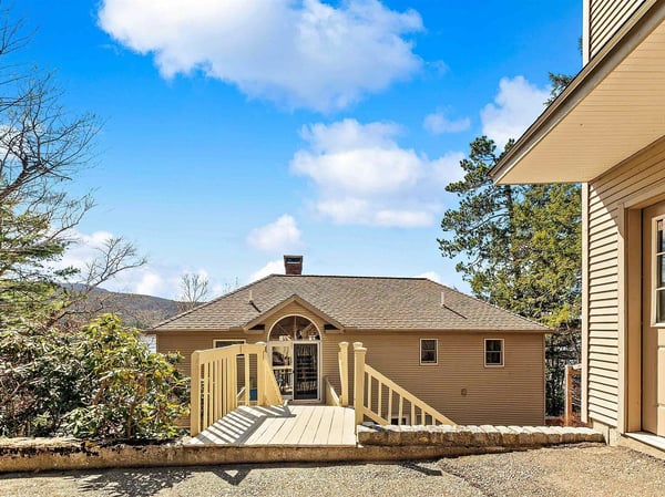32 Highland Avenue, Newbury, NH