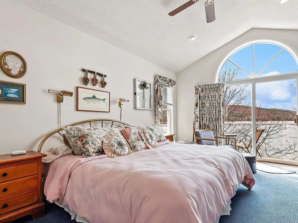 32 Highland Avenue, Newbury, NH