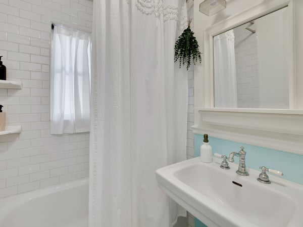 9532 SW Boones Ferry Rd, Portland, OR