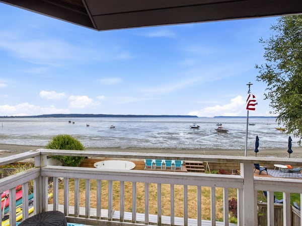 868 Juniper Pointe Lane, Camano Island, WA