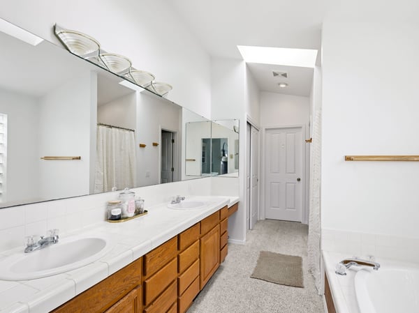 868 Juniper Pointe Lane, Camano Island, WA