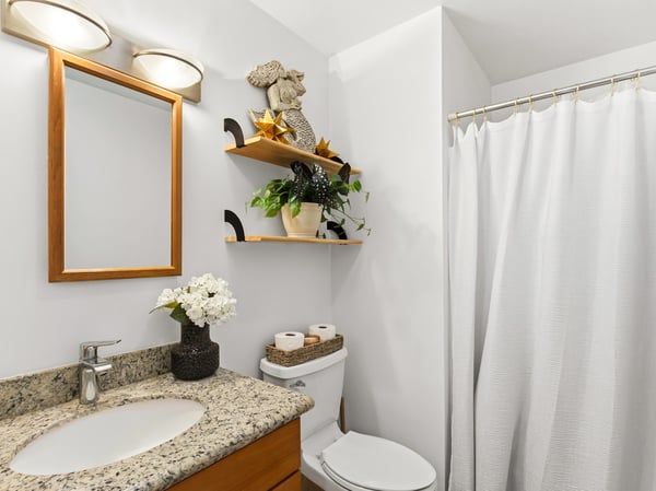 868 Juniper Pointe Lane, Camano Island, WA