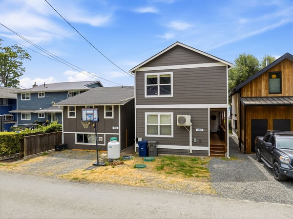 872 Juniper Pointe Lane, Camano Island, WA