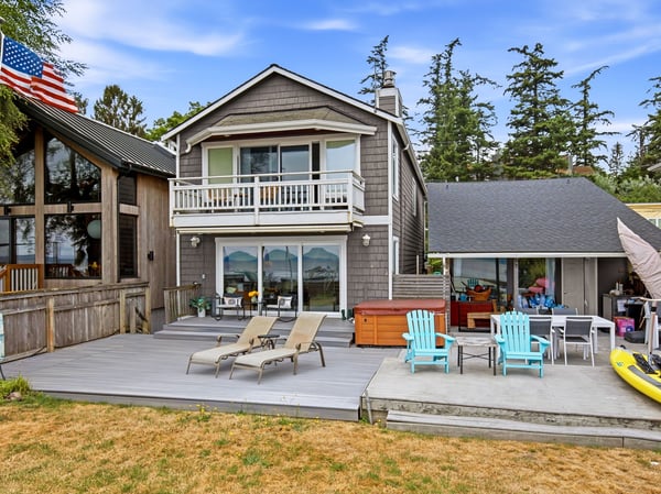 872 Juniper Pointe Lane, Camano Island, WA