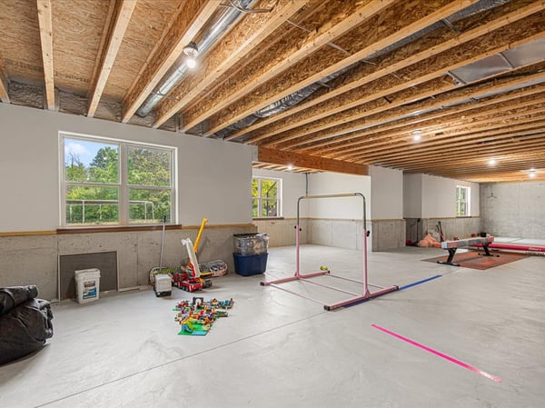 220 Silver Fox Drive N, Kewaskum, WI
