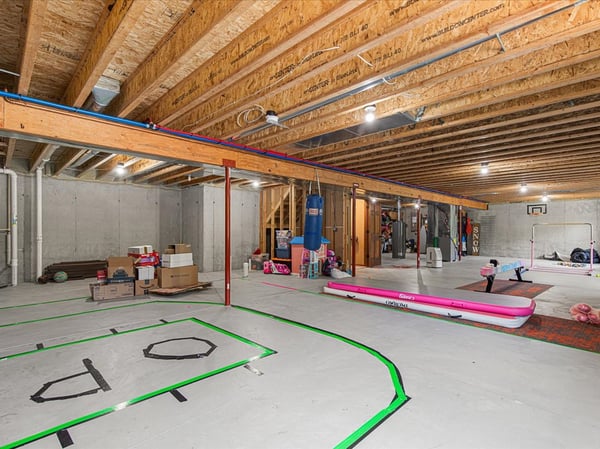 220 Silver Fox Drive N, Kewaskum, WI
