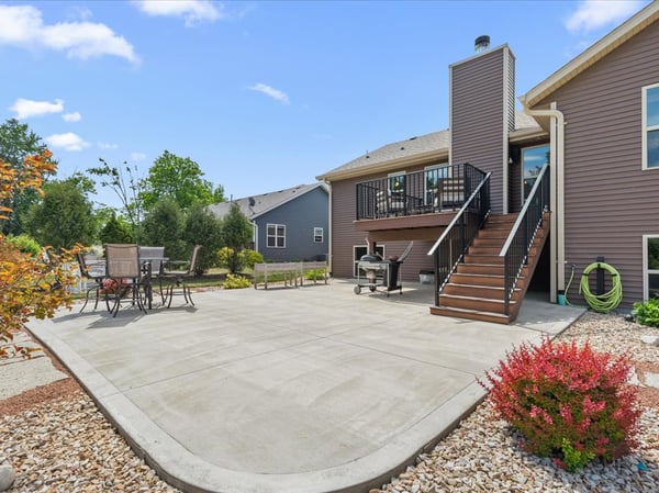 220 Silver Fox Drive N, Kewaskum, WI