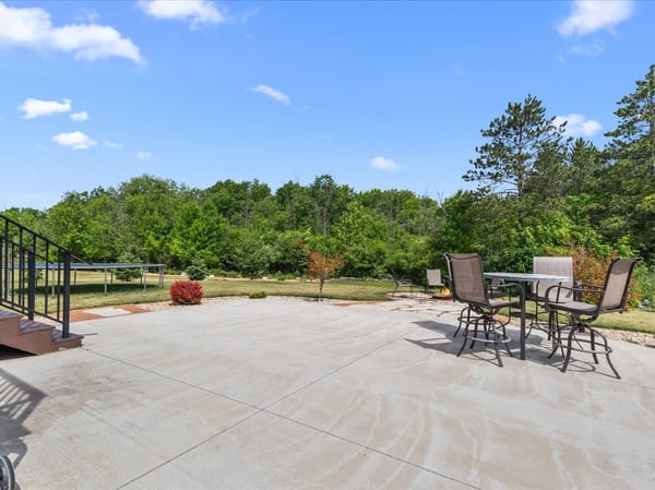 220 Silver Fox Drive N, Kewaskum, WI