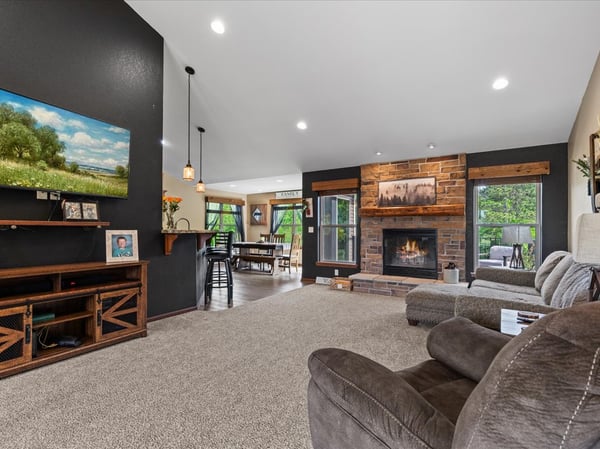 220 Silver Fox Drive N, Kewaskum, WI