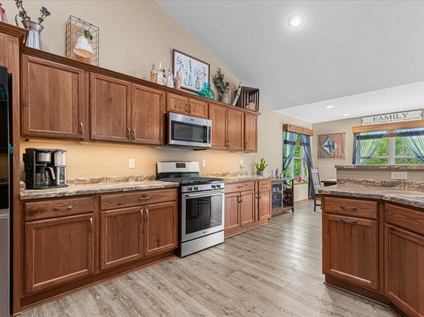 220 Silver Fox Drive N, Kewaskum, WI