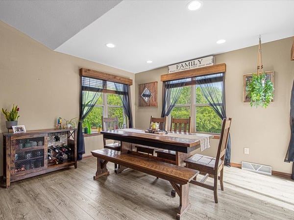 220 Silver Fox Drive N, Kewaskum, WI
