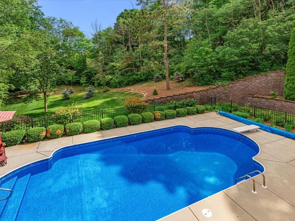 4451 Hartstone Drive, Polk, WI