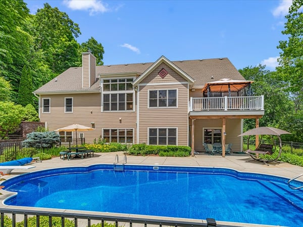 4451 Hartstone Drive, Polk, WI