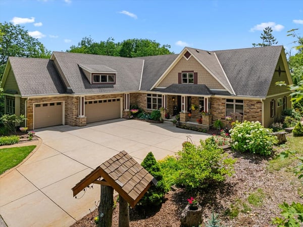 4451 Hartstone Drive, Polk, WI