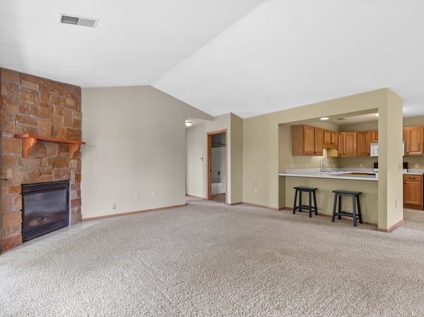 961 Spring Ct, West Bend, WI