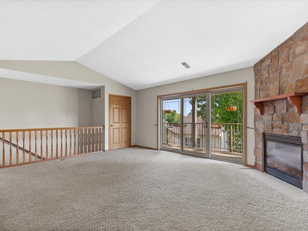 961 Spring Ct, West Bend, WI