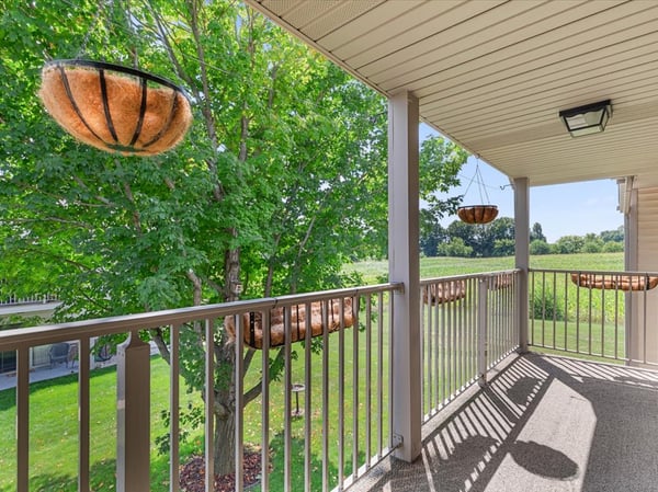961 Spring Ct, West Bend, WI