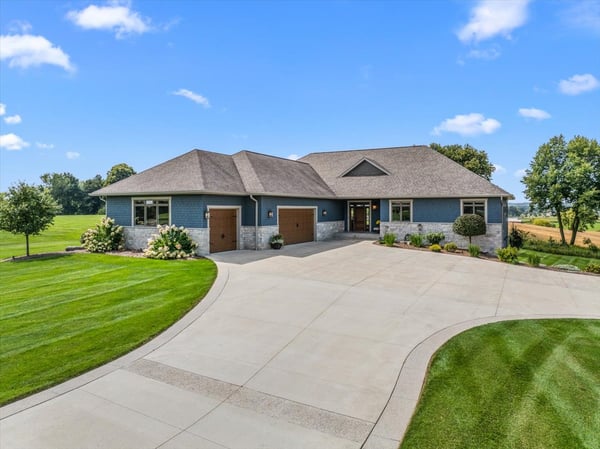 2177 Elsies Dr, Richfield, WI