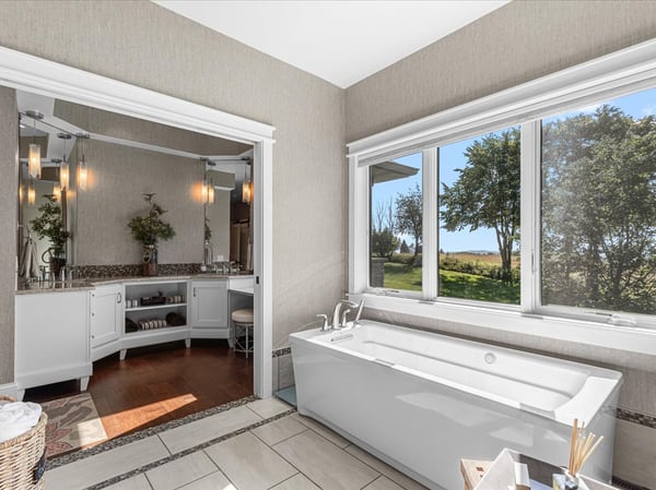2177 Elsies Dr, Richfield, WI
