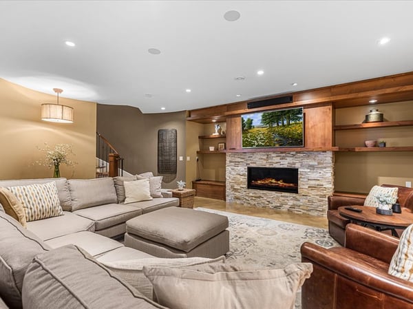 2177 Elsies Dr, Richfield, WI
